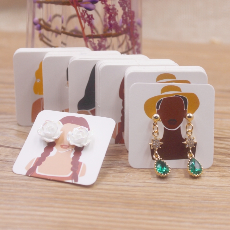 100pcs 4x4cm 새로운 럭셔리 브랜드 쥬얼리 진 - Body Jewelry Holder 리뷰 및 가격